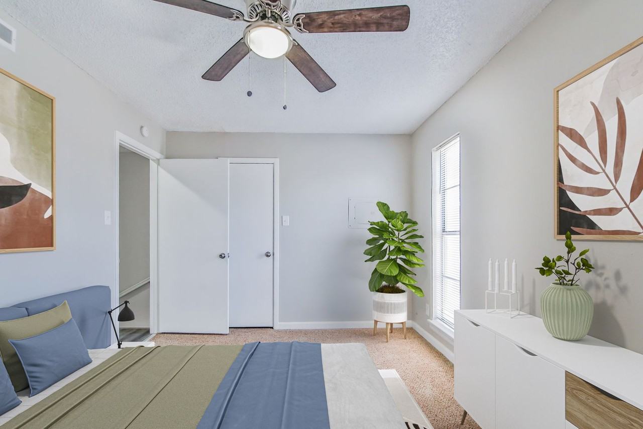 Kenosha Village - Photo 4 of 23