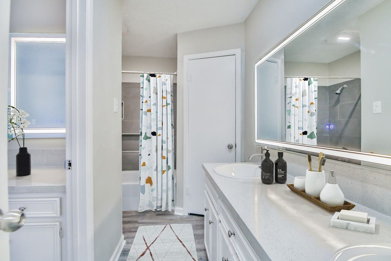 Kenosha Village - Photo 7 of 23