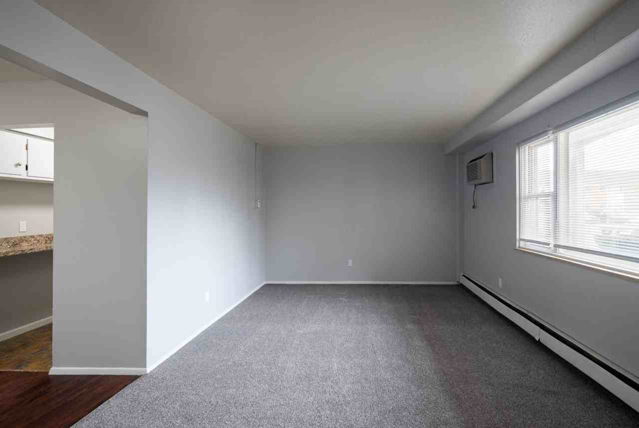 Colonial Village - Photo 6 of 50