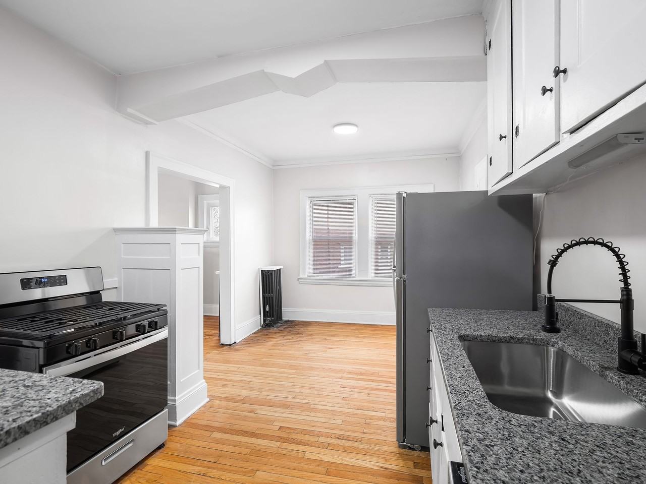 Robinview Apartments - Photo 2 of 46