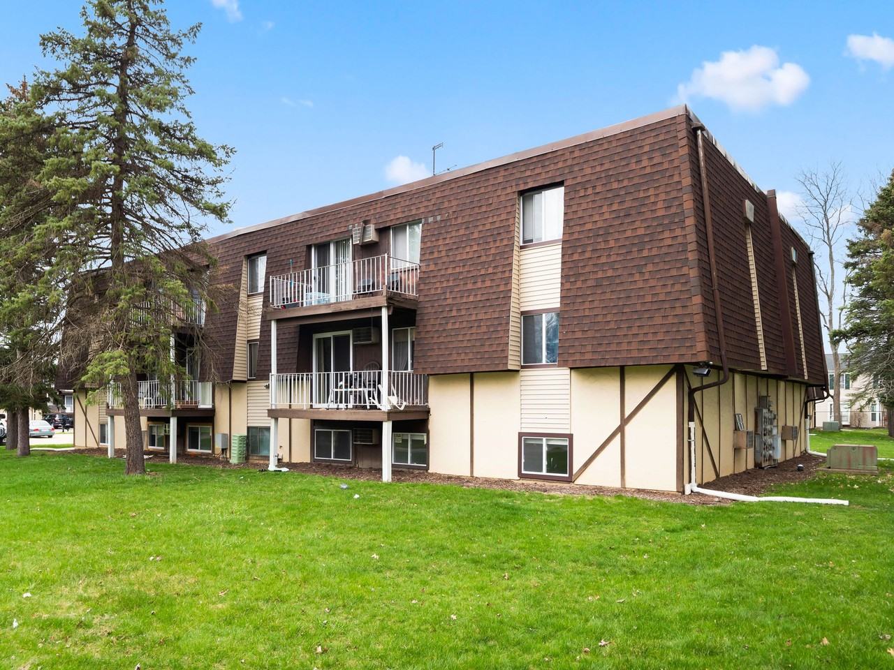 Pinegrove Apartments - Photo 2 of 50