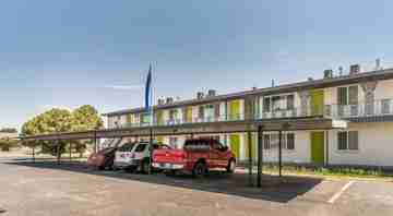 featured image of 3003 Greenbriar Terrace Apartments:  3003 W. 27th Ave