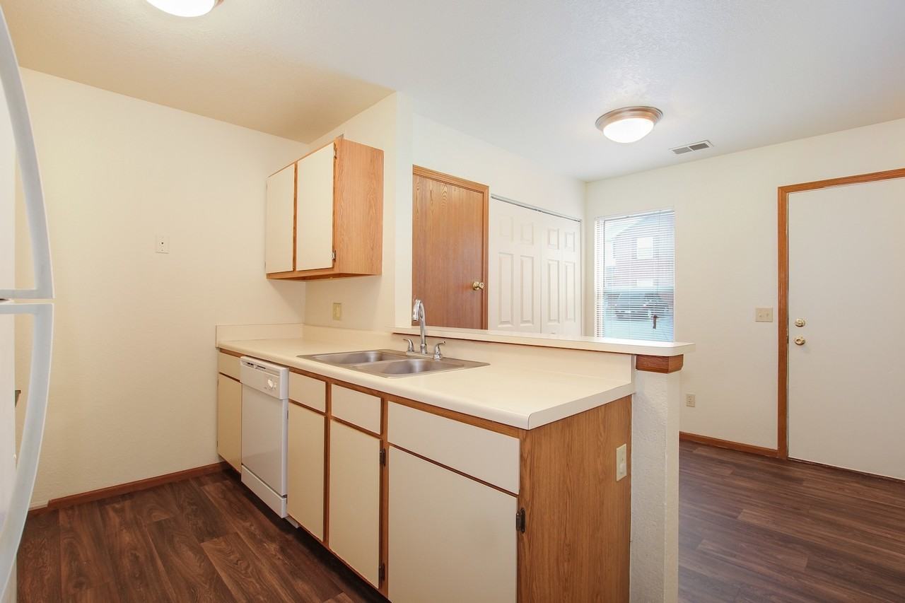 Willow Creek Apartments & Townhomes - Photo 2 of 48