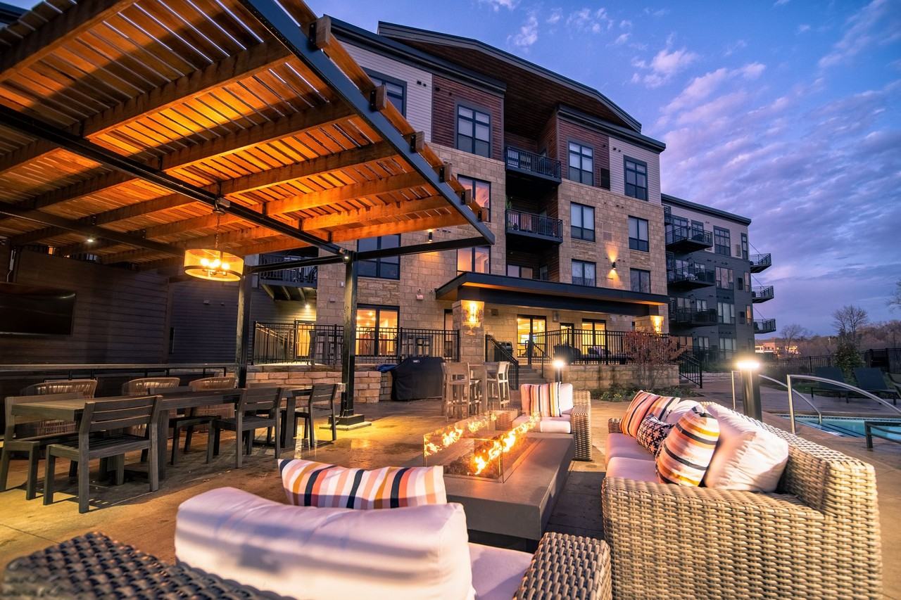 The Reserve at Mendota Village - Photo 2 of 39