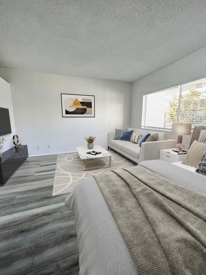 The Nicole Apartments - Photo 5 of 34