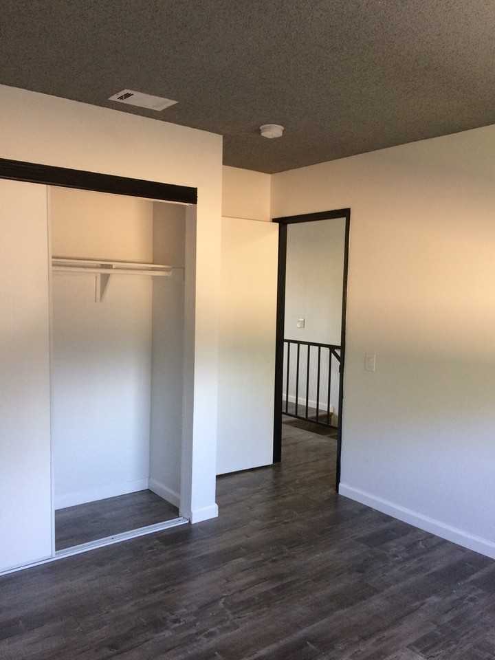 Treasured Townhomes LLC - Photo 4 of 17