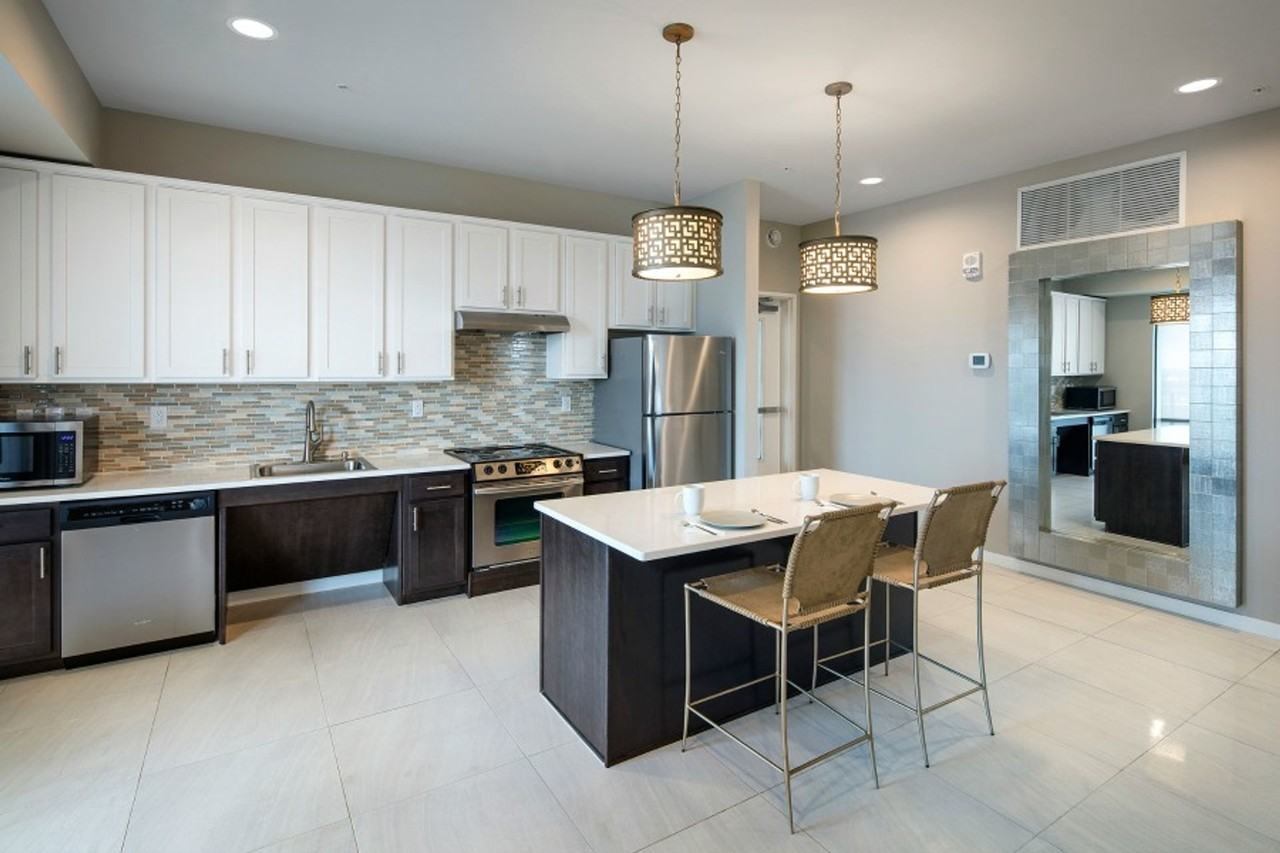 CityVue Apartments - Photo 7 of 39