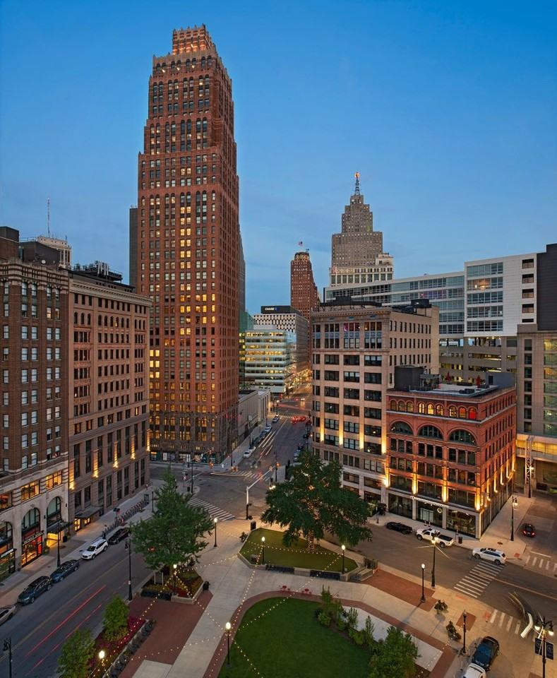 The Farwell - Photo 4 of 50