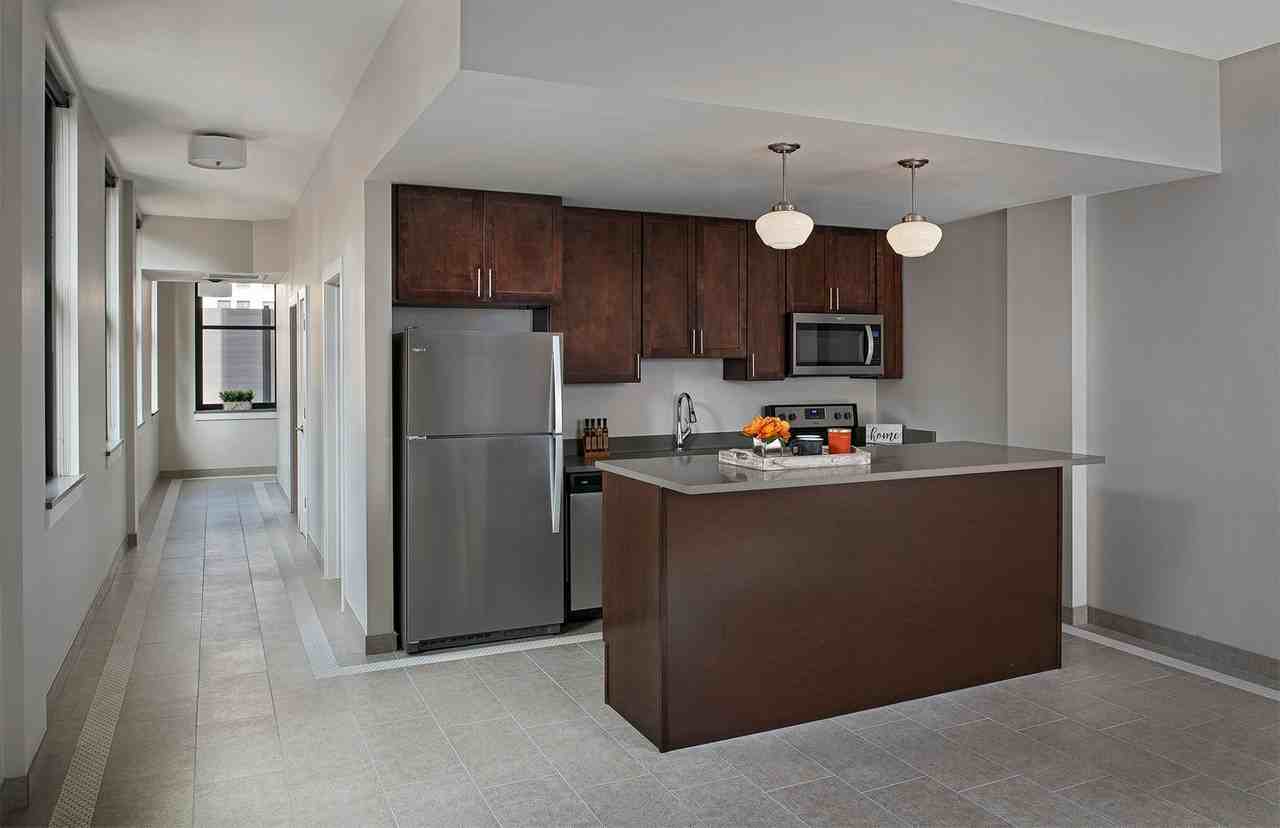 The Farwell - Photo 4 of 50