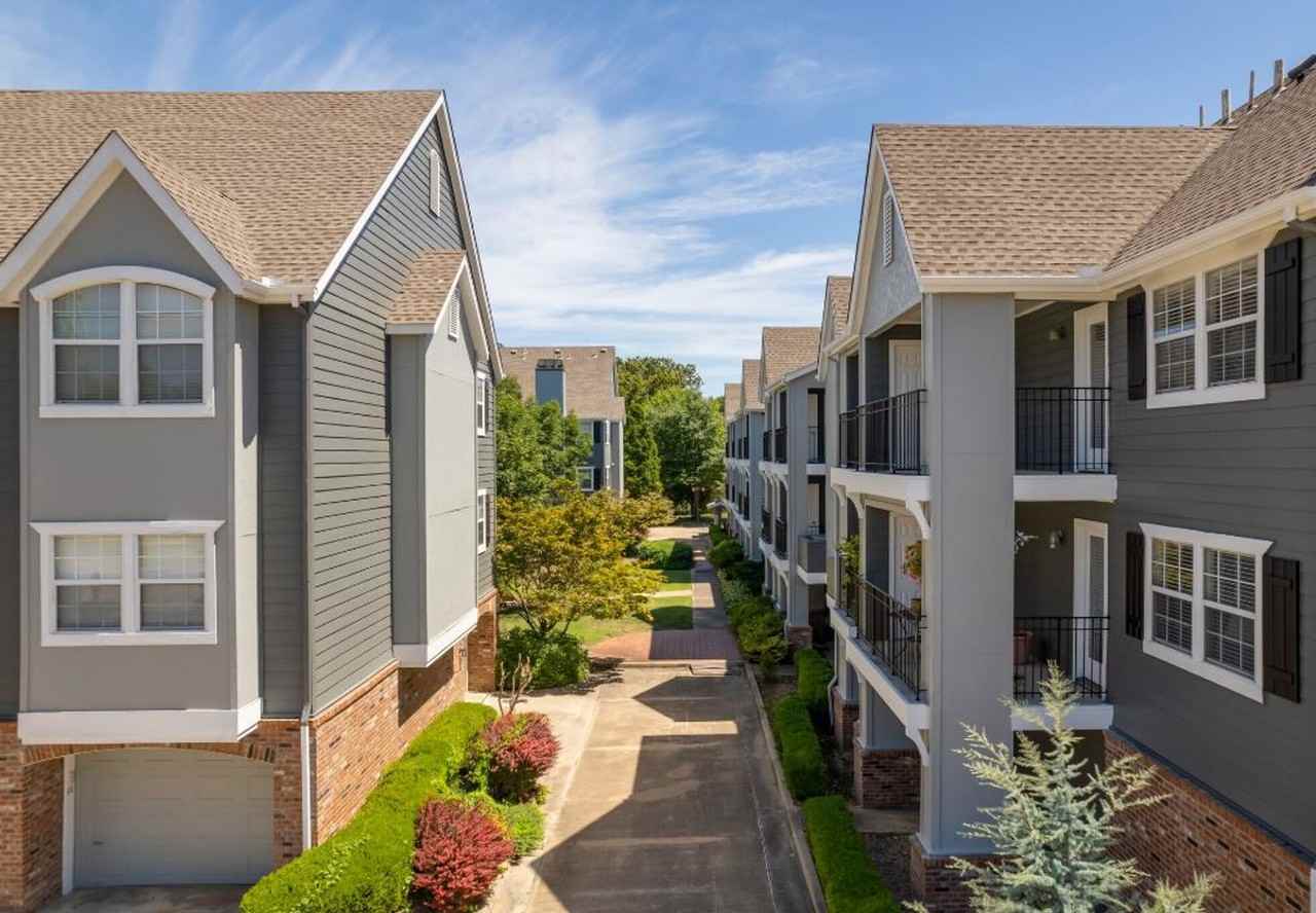 The Chesterfield - Photo 4 of 50