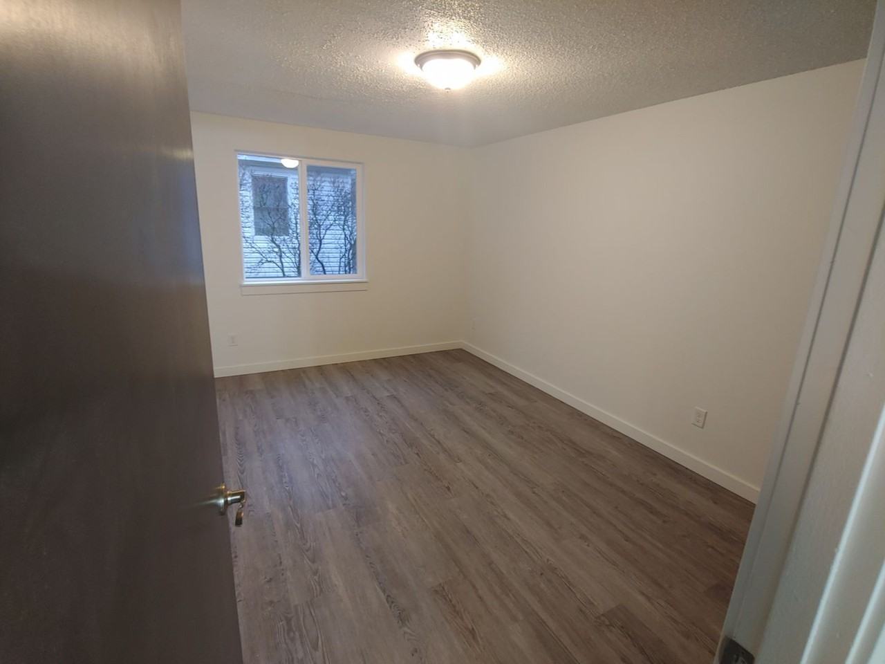 Glenwood Arms - Photo 2 of 10