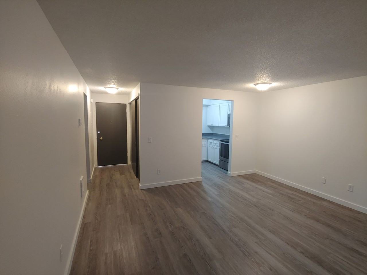 Glenwood Arms - Photo 7 of 10