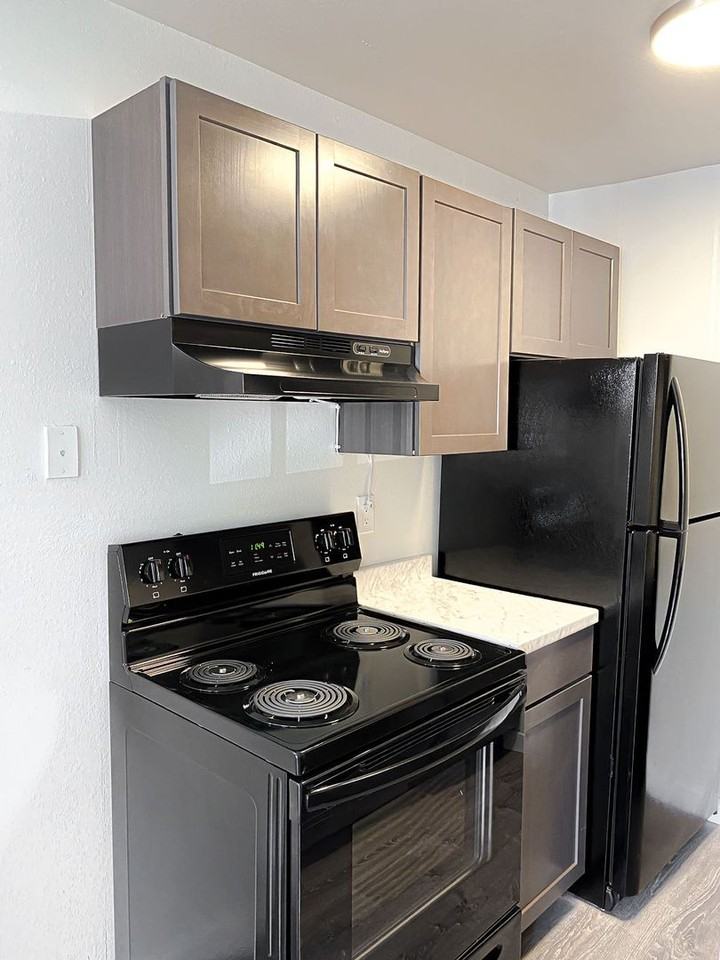 The Texas St Apartments - Photo 6 of 14