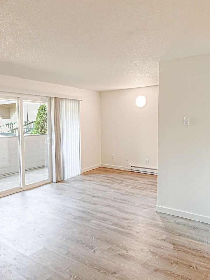 The Texas St Apartments - Photo 7 of 14