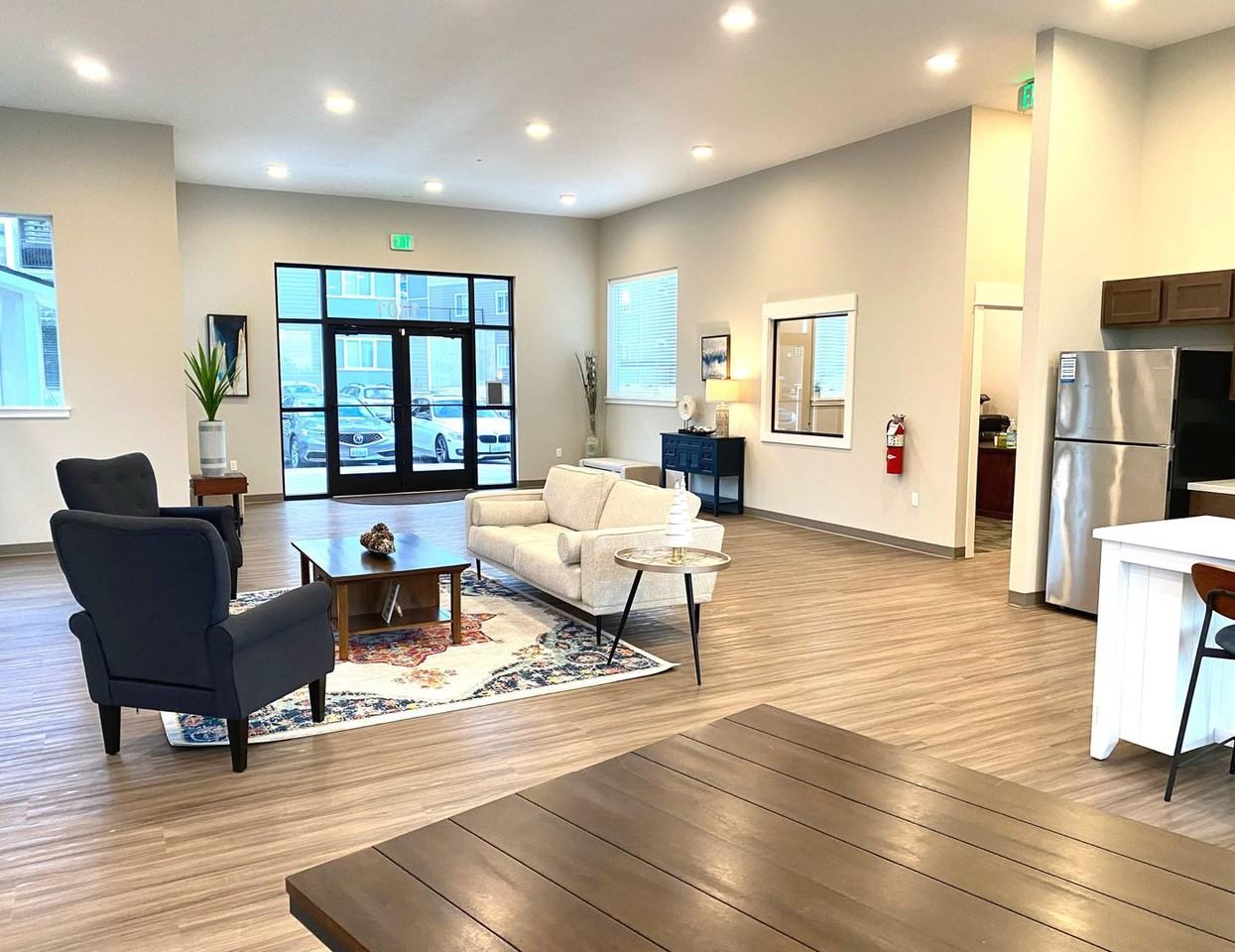 Carnahan Glenn - Photo 7 of 39