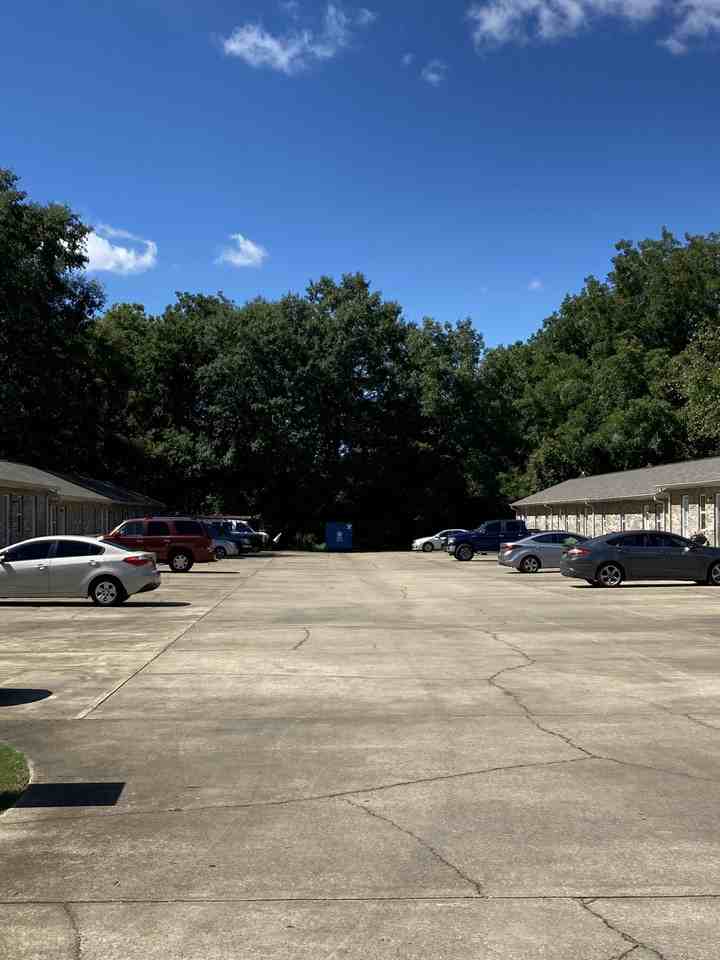 414 Madison Avenue - Photo 2 of 6