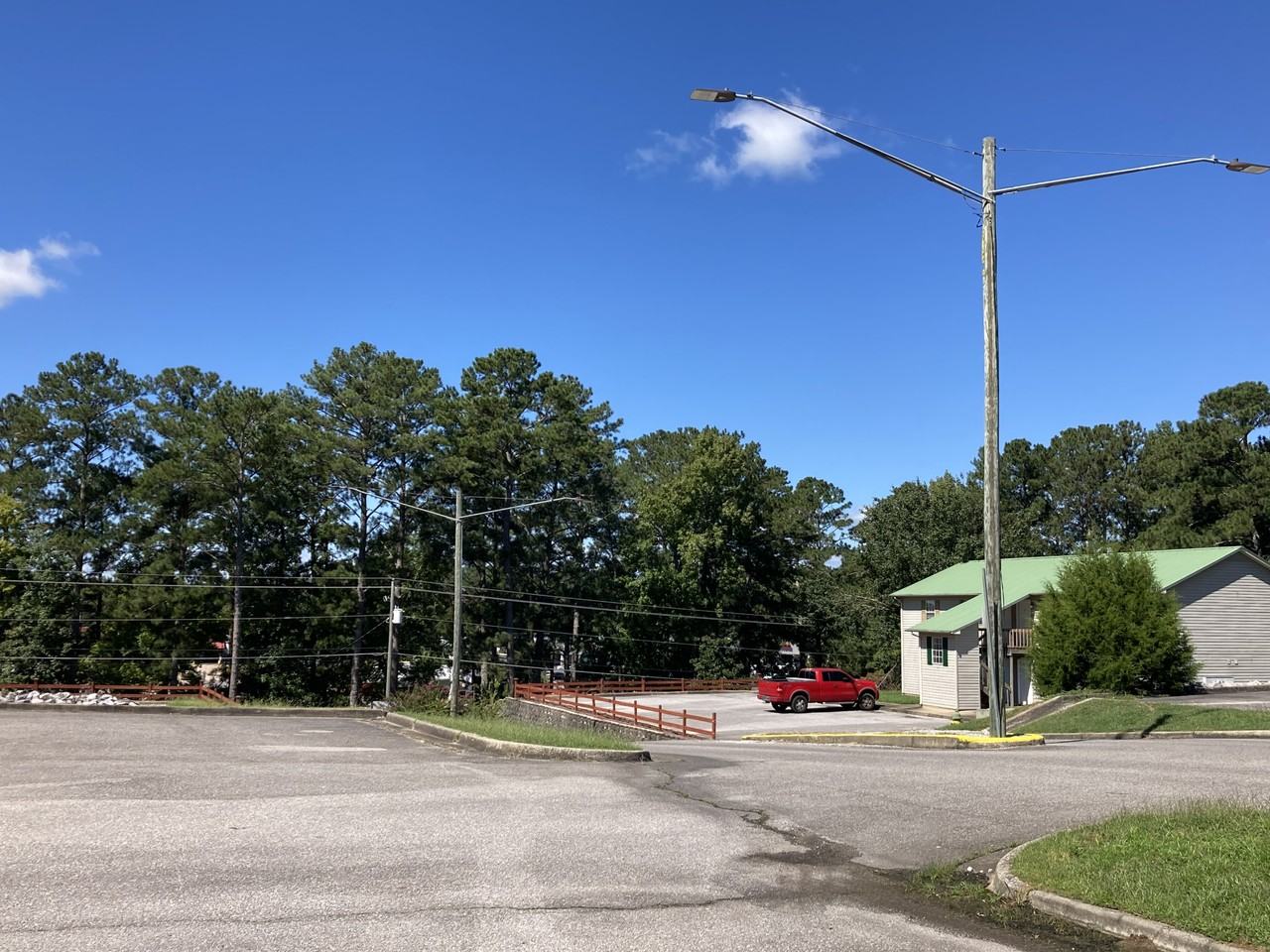 1595 Church Ave SE - Photo 7 of 36