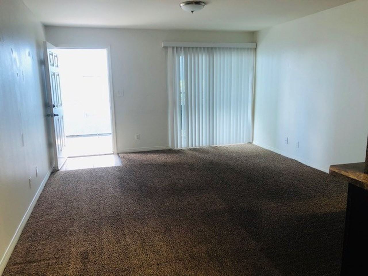 Kentucky Villa Apartments - Photo 2 of 21