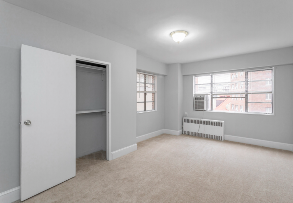 State House Apartments - Photo 2 of 37