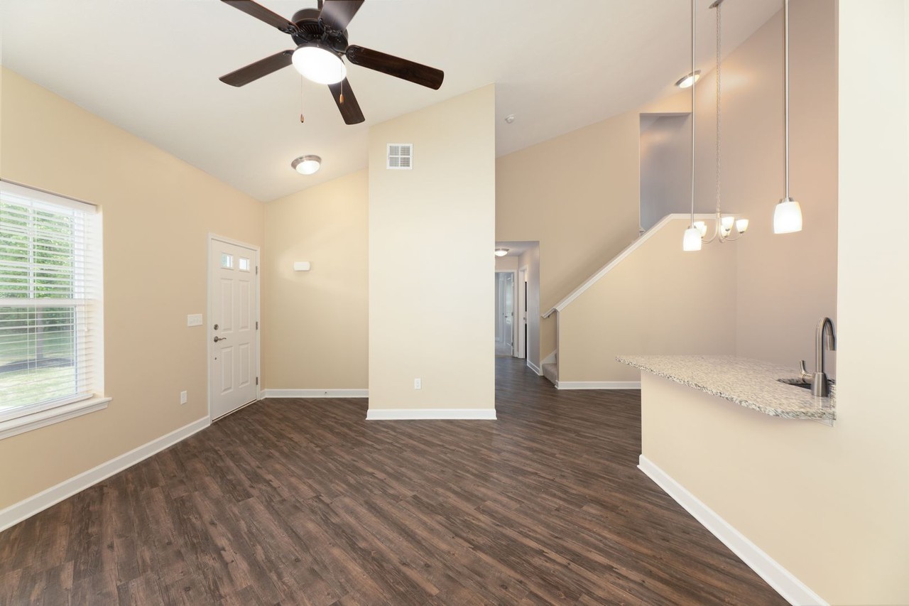 The Villas Of Madison - Photo 2 of 8