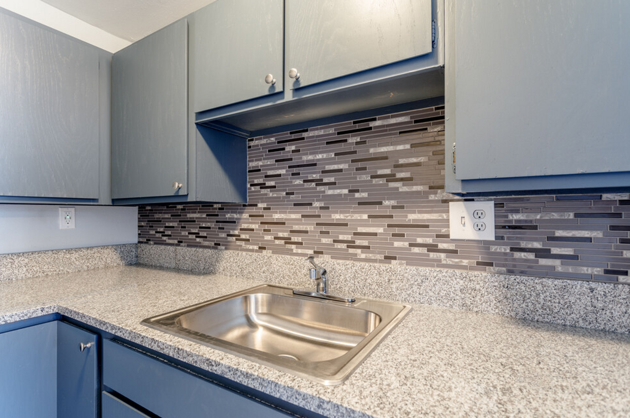 Knight Apartments and Sunlight Townhomes - Photo 6 of 34