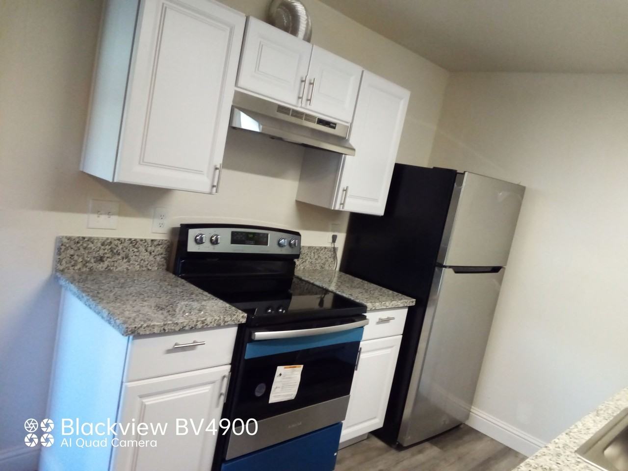 Florin Woods - Photo 3 of 15