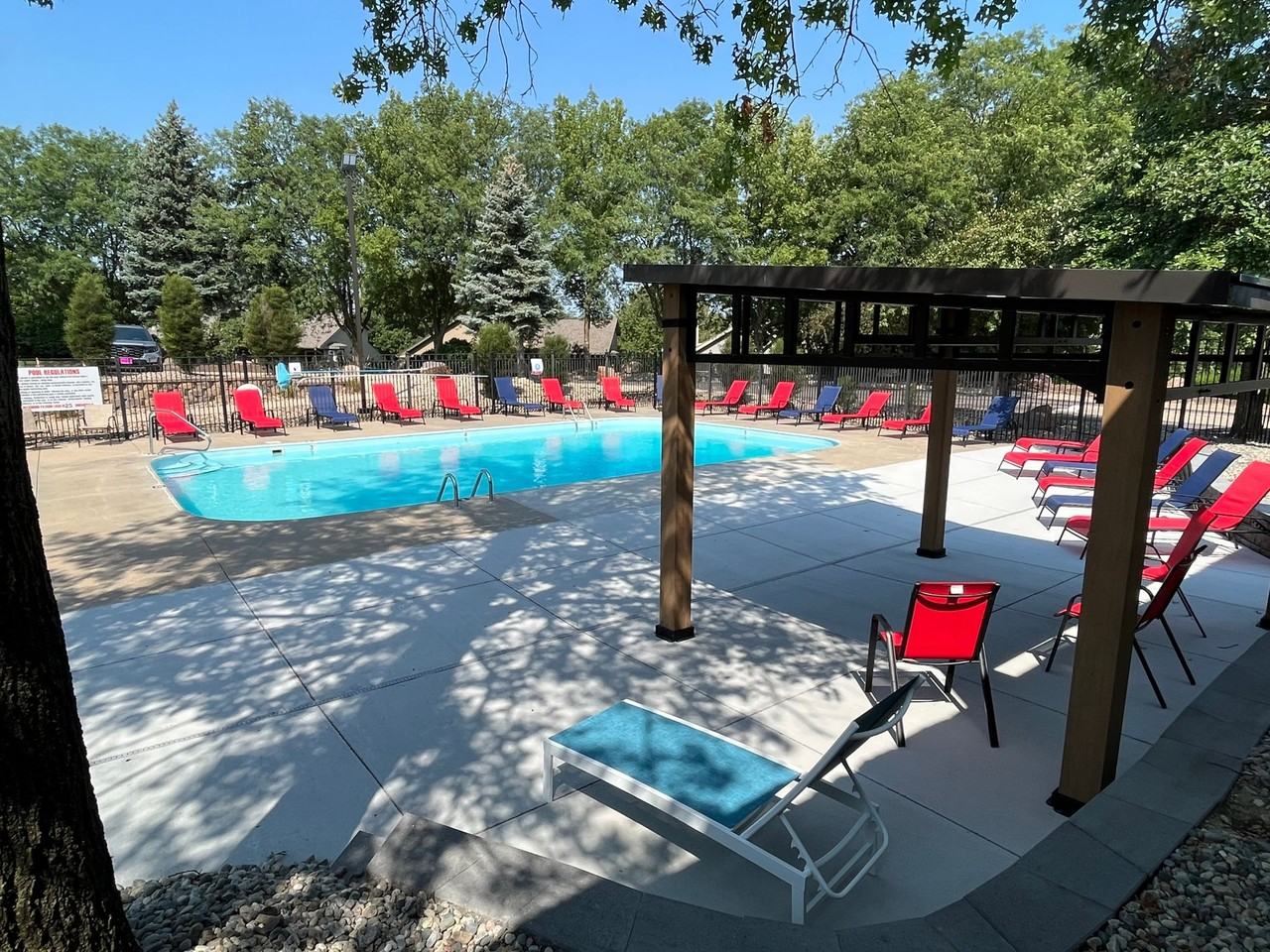 6601  S 108th Ct - Photo 5 of 50