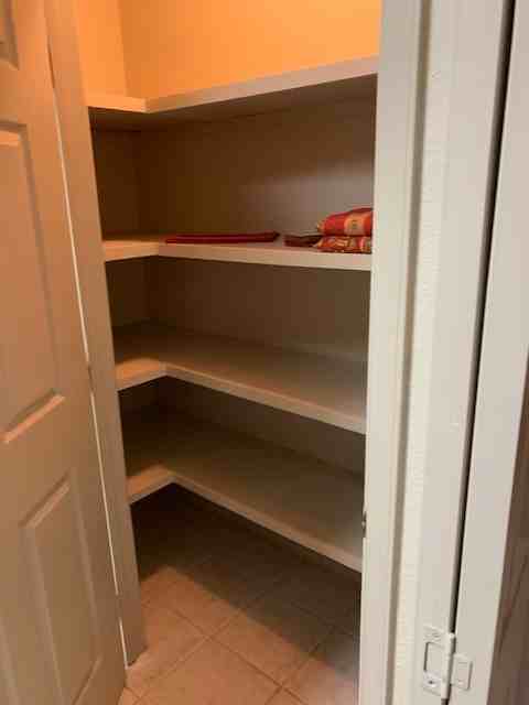 251 N Roadrunner Pkwy - Photo 5 of 33