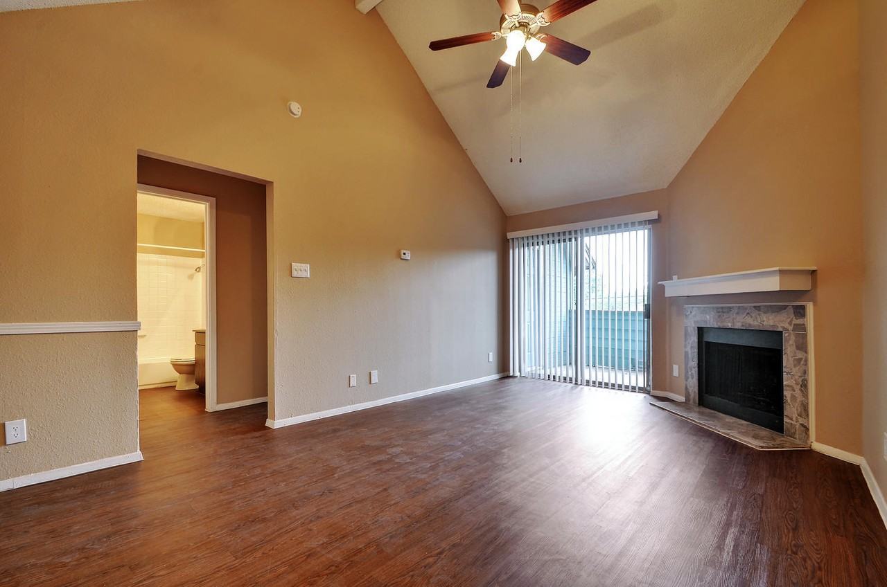 Burl North - Photo 7 of 34