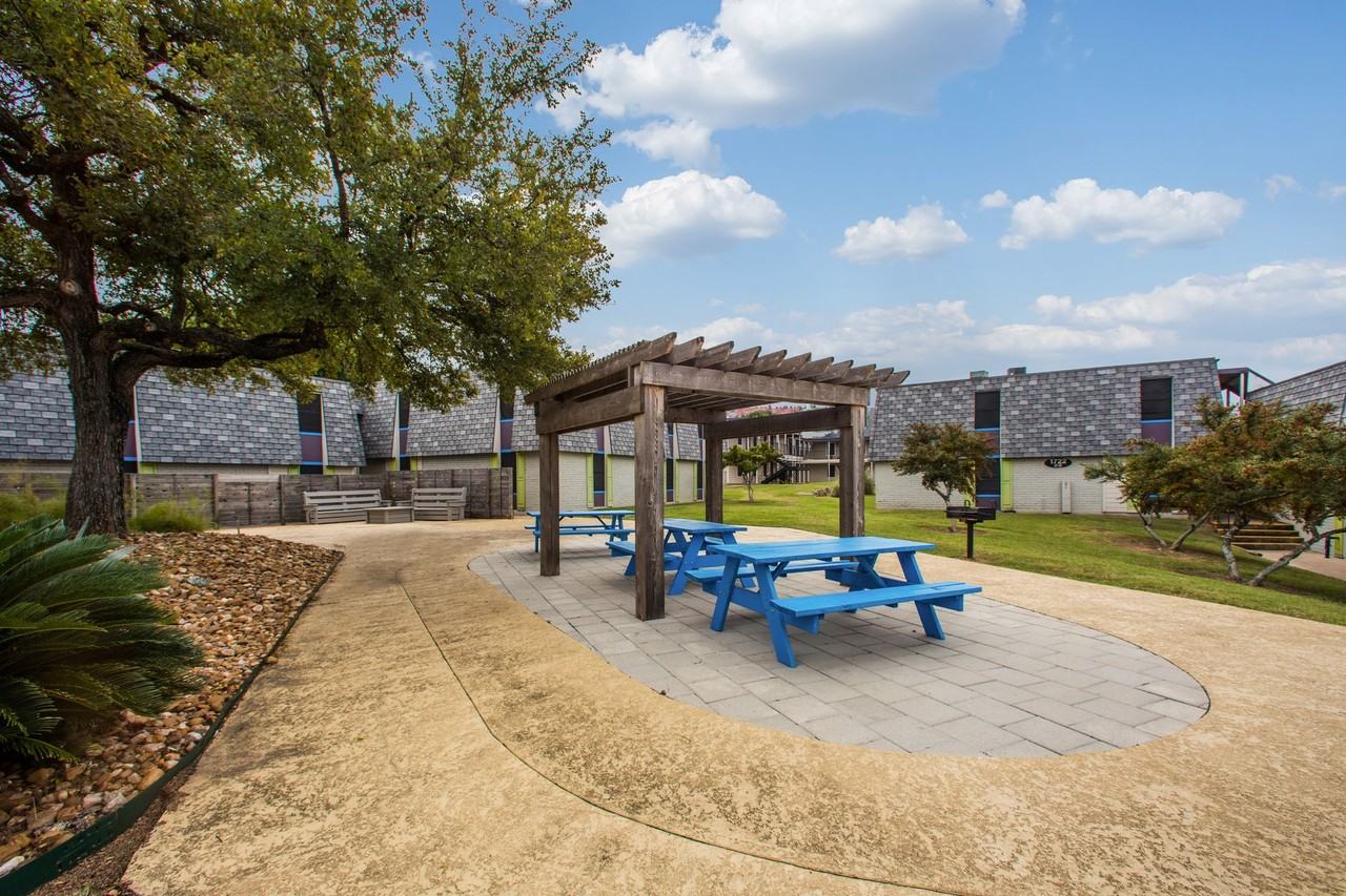 Polaris on the Park - Photo 4 of 50