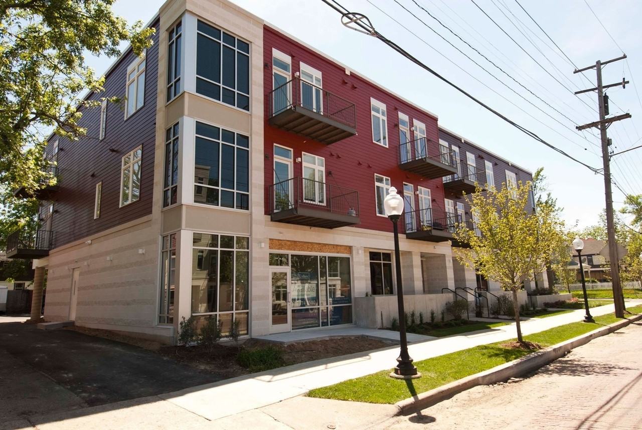 1400 Wealthy SE - Photo 2 of 7