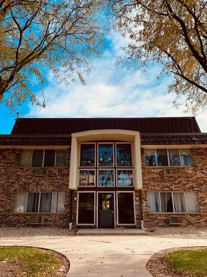 Barrington - Photo 7 of 10