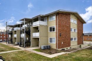 567 Riverview Dr ## 581 - Photo 1 of 1