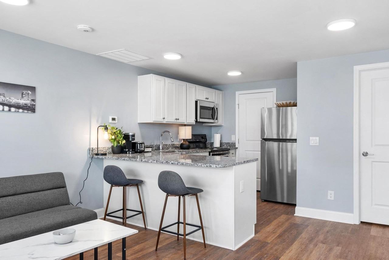 567 Riverview Dr - Photo 5 of 44