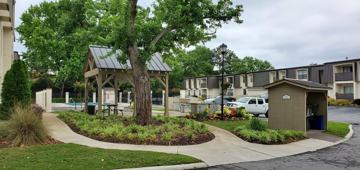 featured image of 1981 Defoor Ave Nw