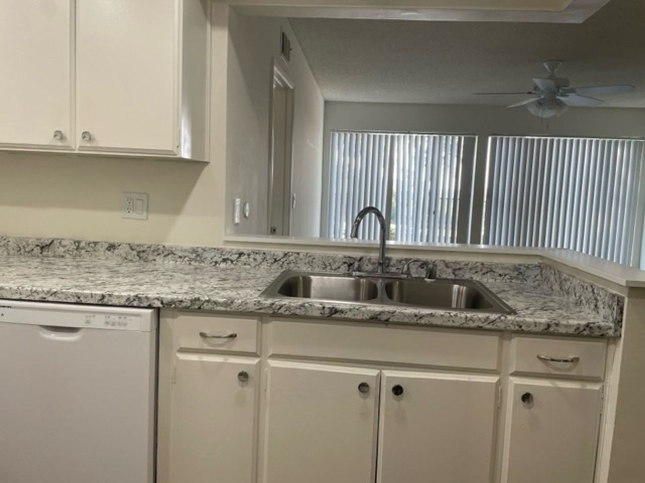 102 - Vista Bonita Apts. - Photo 3 of 16