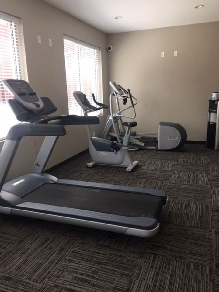 Bridgewater Crossings - Photo 4 of 25