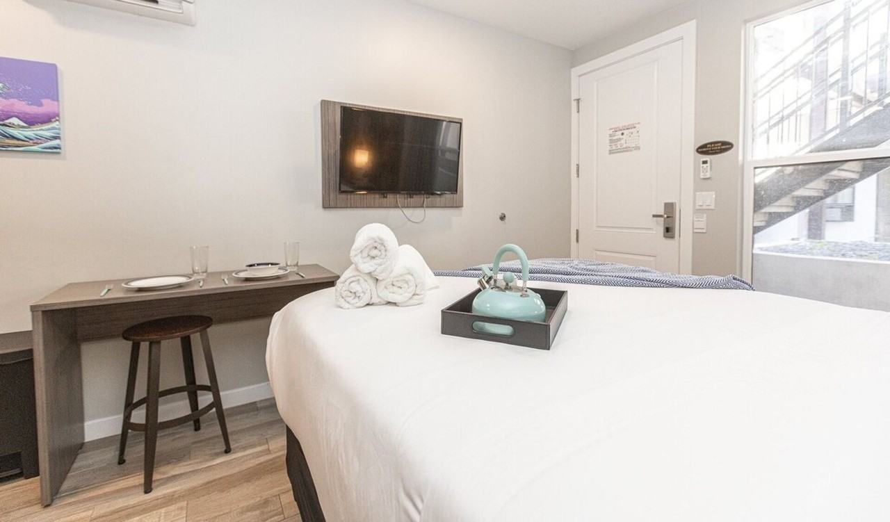 Moore Place - Photo 5 of 47