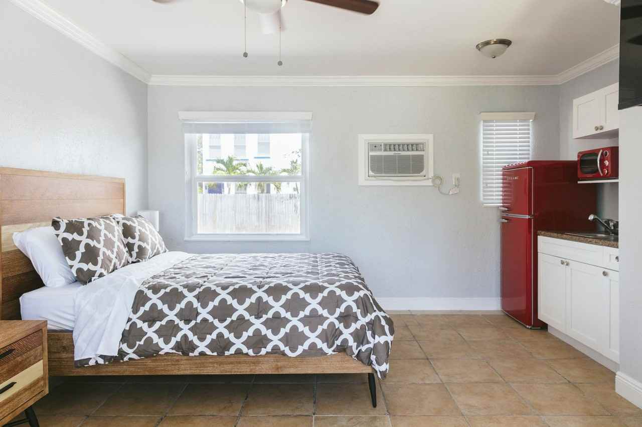 The Palm Beach Flamingo - Photo 2 of 12