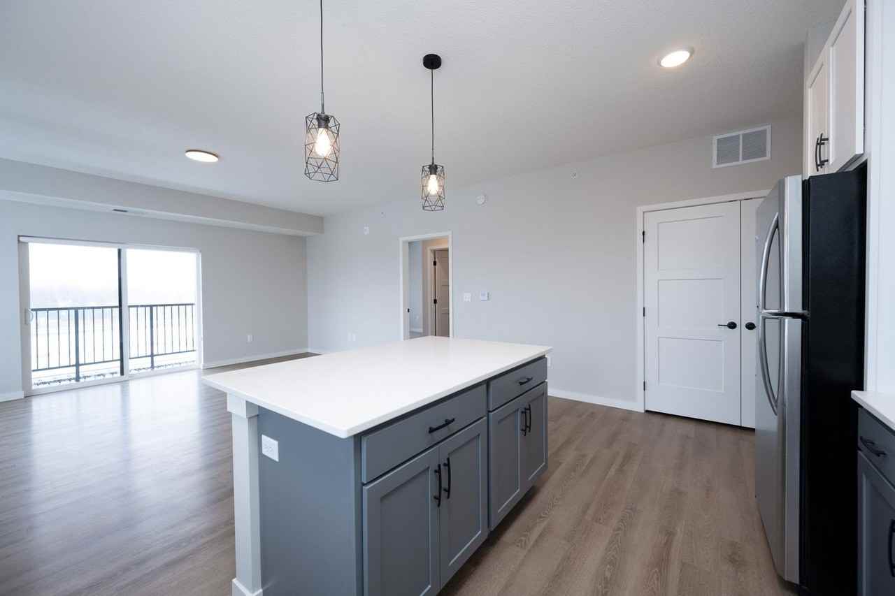 Reside - Photo 4 of 50