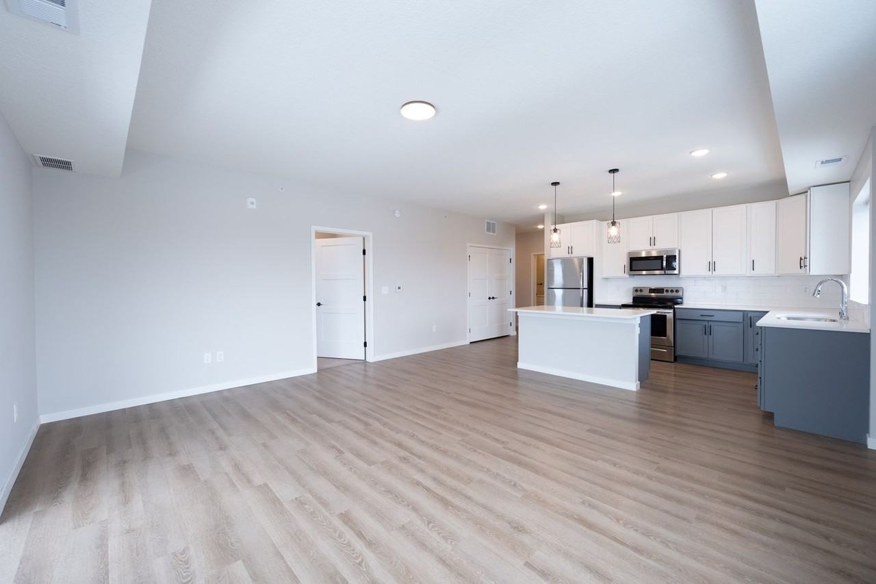 Reside - Photo 6 of 50