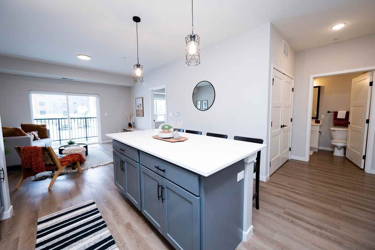 13958 Edgewood Ave - Photo 7 of 50