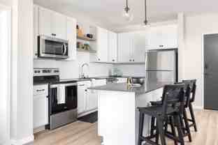 21235 Commerce Blvd - Photo 1 of 1