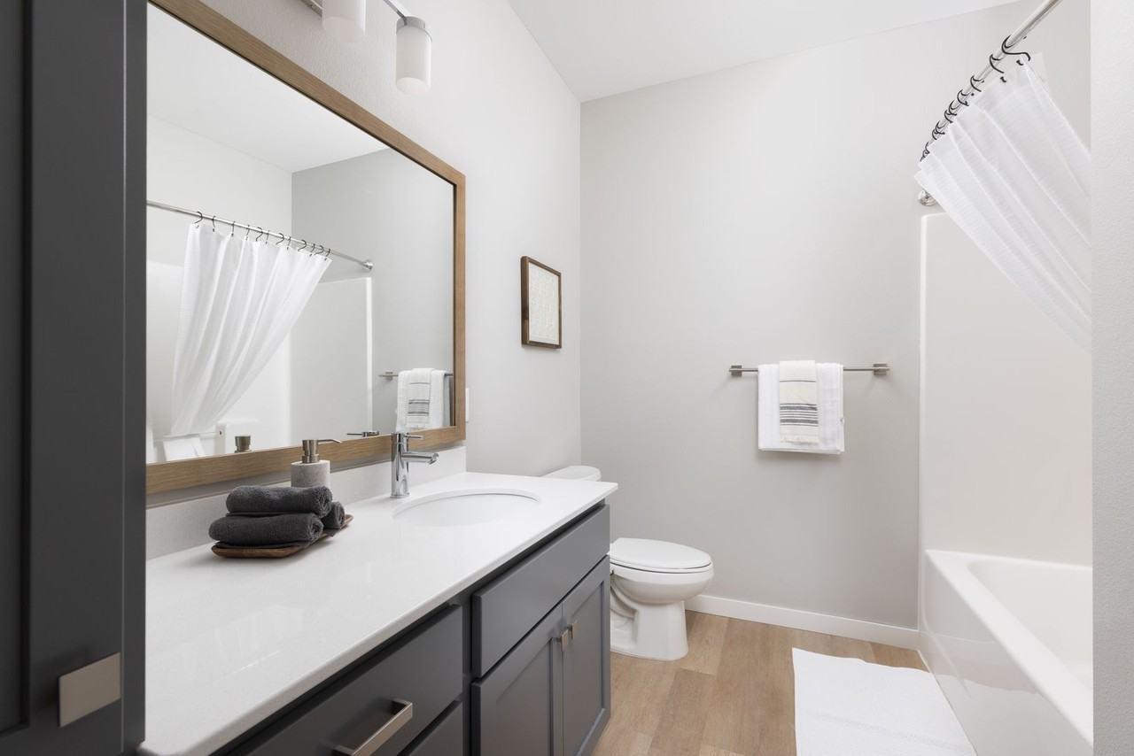 Wild Oak - Photo 2 of 50