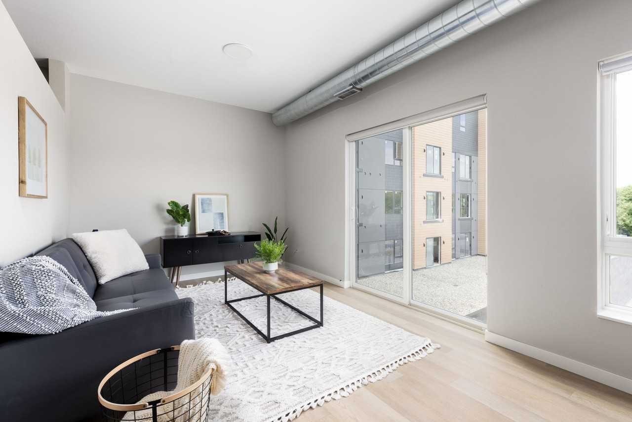 Wild Oak - Photo 4 of 50