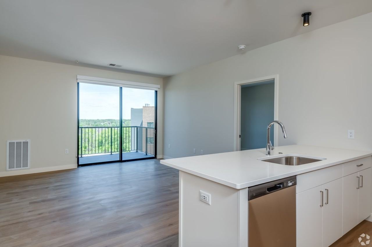 North End - Photo 7 of 17