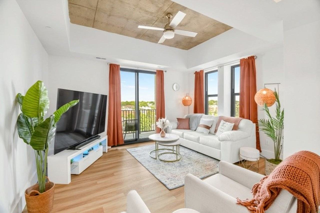 300 East Apartments - Photo 2 of 50