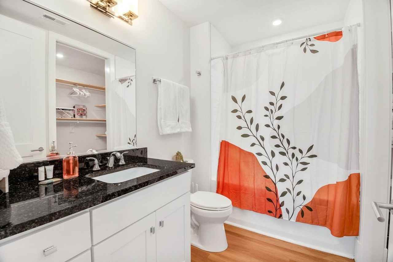 300 East Apartments - Photo 4 of 50