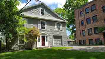 featured image of 1392 Amherst St