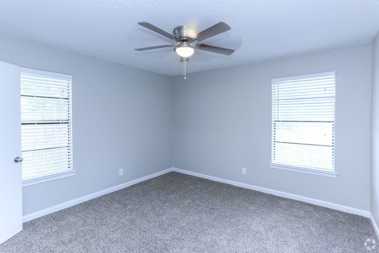 Florencia Villa - Photo 4 of 9